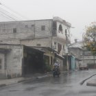 Uno de los ataques se produjo fuera de una vivienda, en una calle empinada.