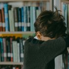 El menor de edad teme que le hagan daño.