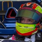 Ron maneja un Prototipo Radical SR3 motor Susuki Hayabusa de 1500 cc.