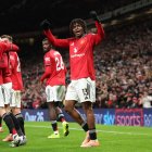 Manchester United busca ascender en la tabla de la Premier League 2025-26.