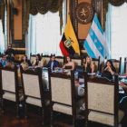 El Concejo de Guayaquil en sesión, con Tatiana Coronel (c) a la cabeza.