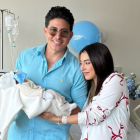 Don Day y Elizabeth Cader anunciaron el nacimiento de su bebé este 26 de febrero de 2026.