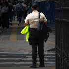 La policía que denunció al coronel comentó que habría sido intimidada para desistir del proceso.