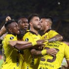 Villalba abrió la cuenta en el Monumental.