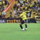 Jonnathan Mina debutará en el Clásico del Astillero 2026.