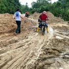Los deslaves han bloqueado la vía hacia San Ramón.