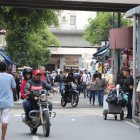 Son pocos los agentes policiales que resguardan la Bahía, según comerciantes del sector.