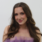 Valentina de Abreu es una actriz nacida en Venezuela, y que vivió durante más de 6 años en Ecuador, país donde cultivó seguidores.