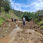 Derrumbes y deslizamientos provocados por las lluvias afectan varios tramos viales en la parroquia Manú.