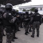 Personal especial de Policía se activa para el toque de queda.