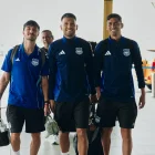 Luca Klimovich, Aníbal Leguizamón y José Cevallos jugadores de Emelec en Quito.