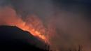 El fuego sigue ardiendo en San Pedro de Vilcabamba.