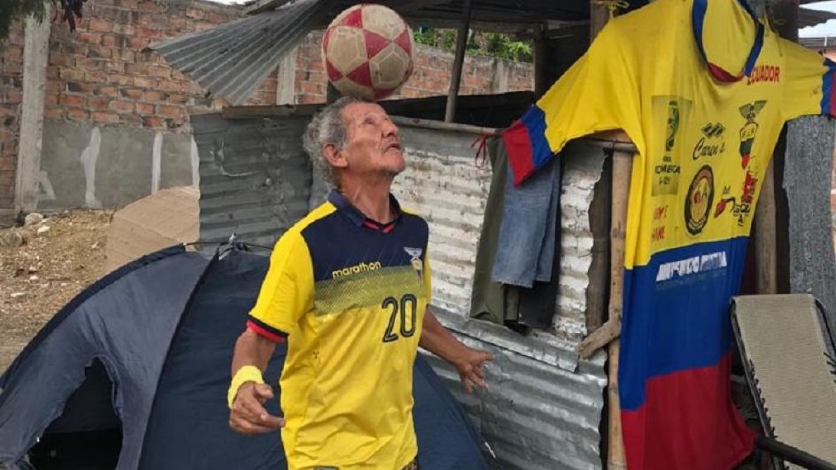 Manuel Cascarita Loor, un trotamundos que se quedó sin trabajo por el Covid 19.