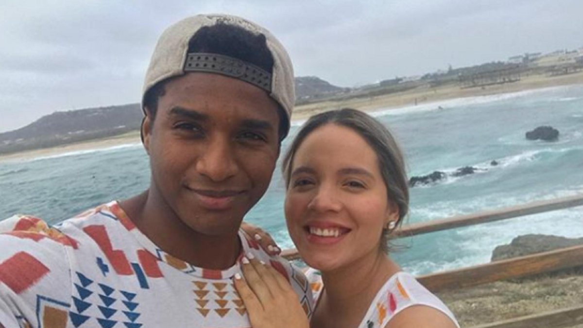 Oswaldo Vargas con su esposa Saray Valdéz