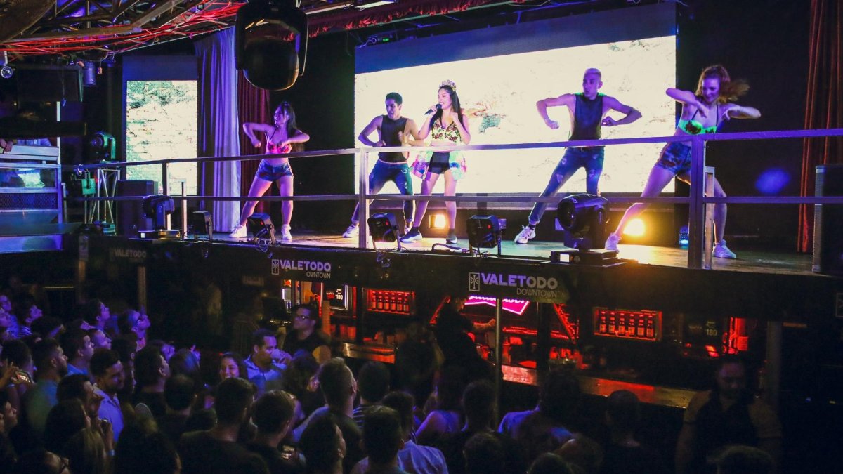 De discoteca gay a minimarket en la pandemia.