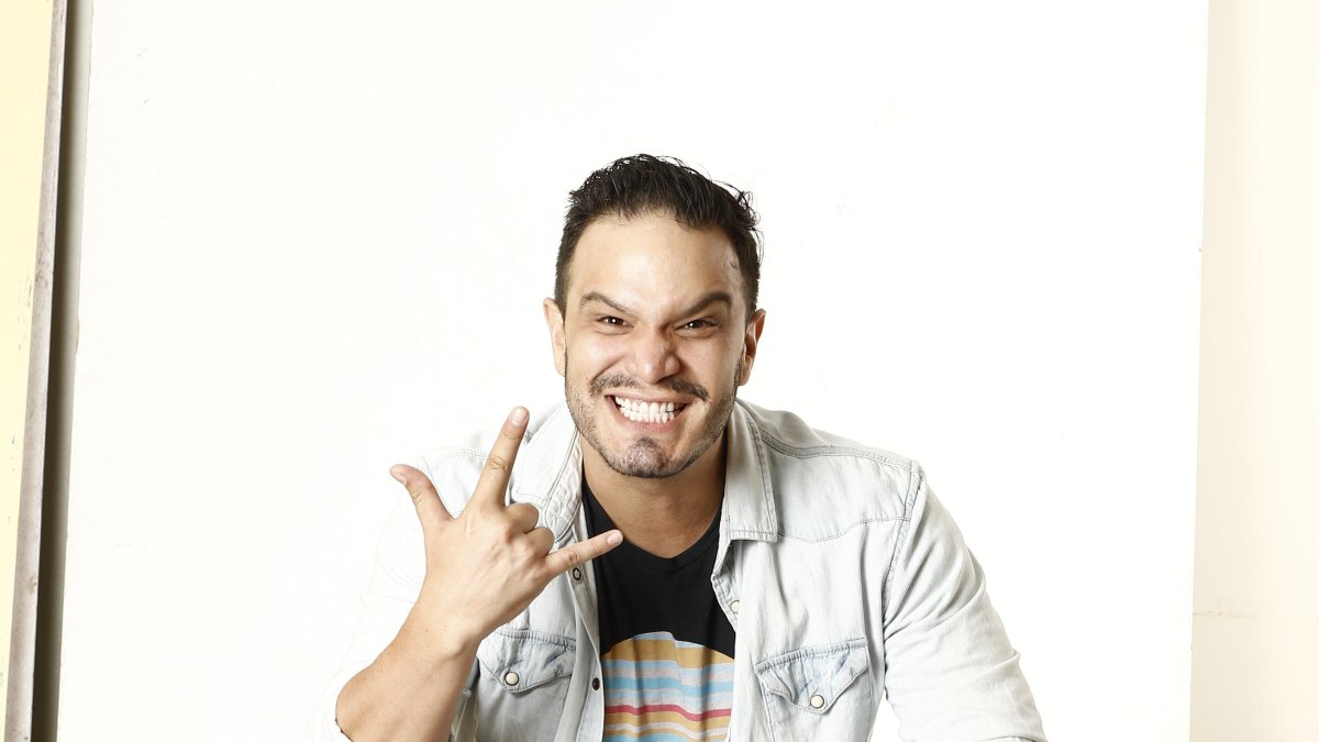 Leonardo Moreira es un actor guayaquieleño que participó en la serie Tres Familias.