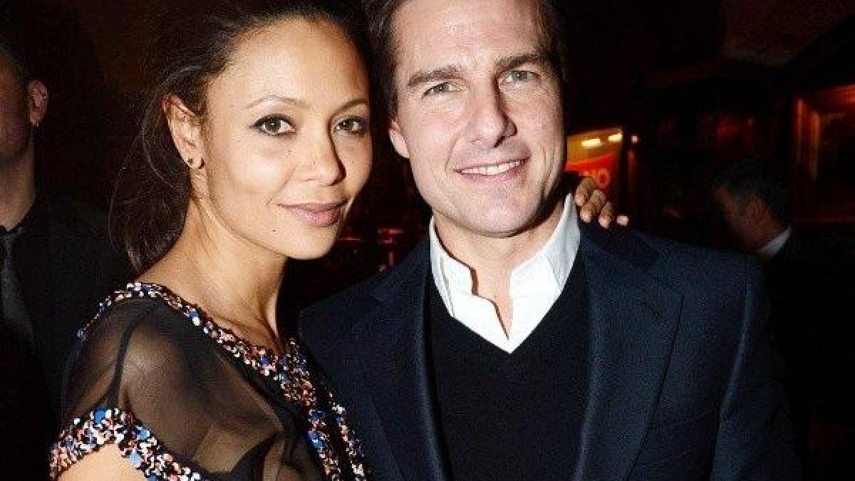 Thandie Newton y Tom Cruise protagonizaron Misión Imposible 2.