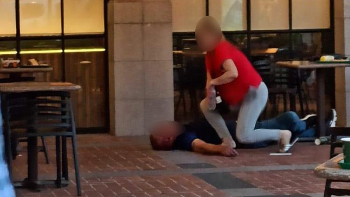 Las cámaras de seguridad registraron el hecho sangriento.