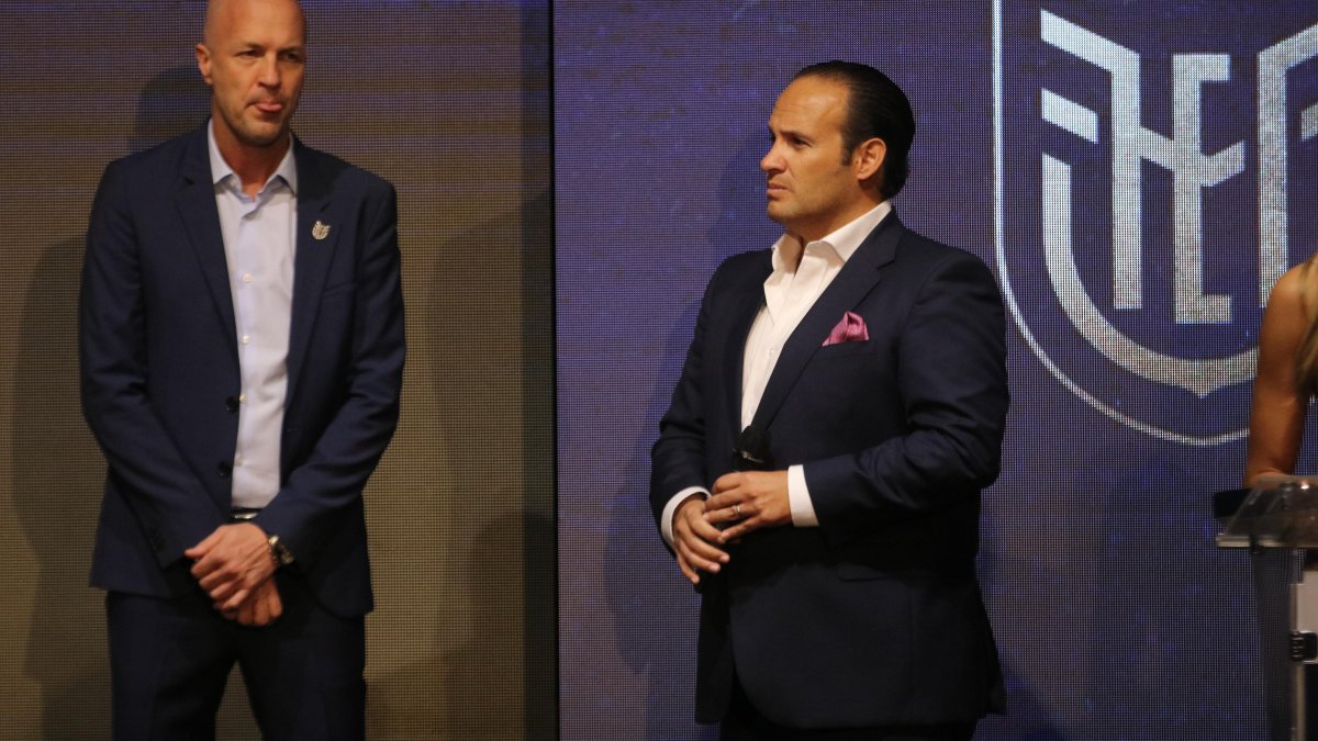 Jordi Cruyff le agradeció a Francisco Egas por la confianza que le brindó.