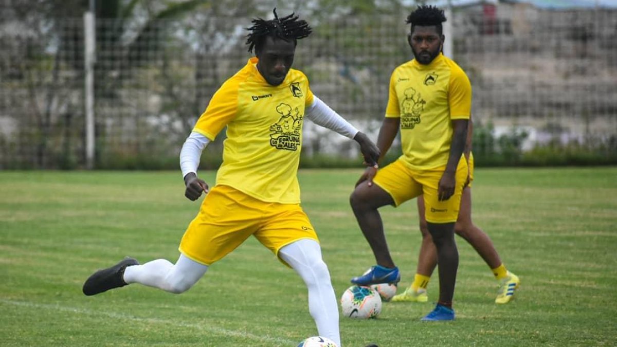 Giovanny Nazareno ha quedado campeón con D. Quito, Barcelona y Delfín en Ecuador.