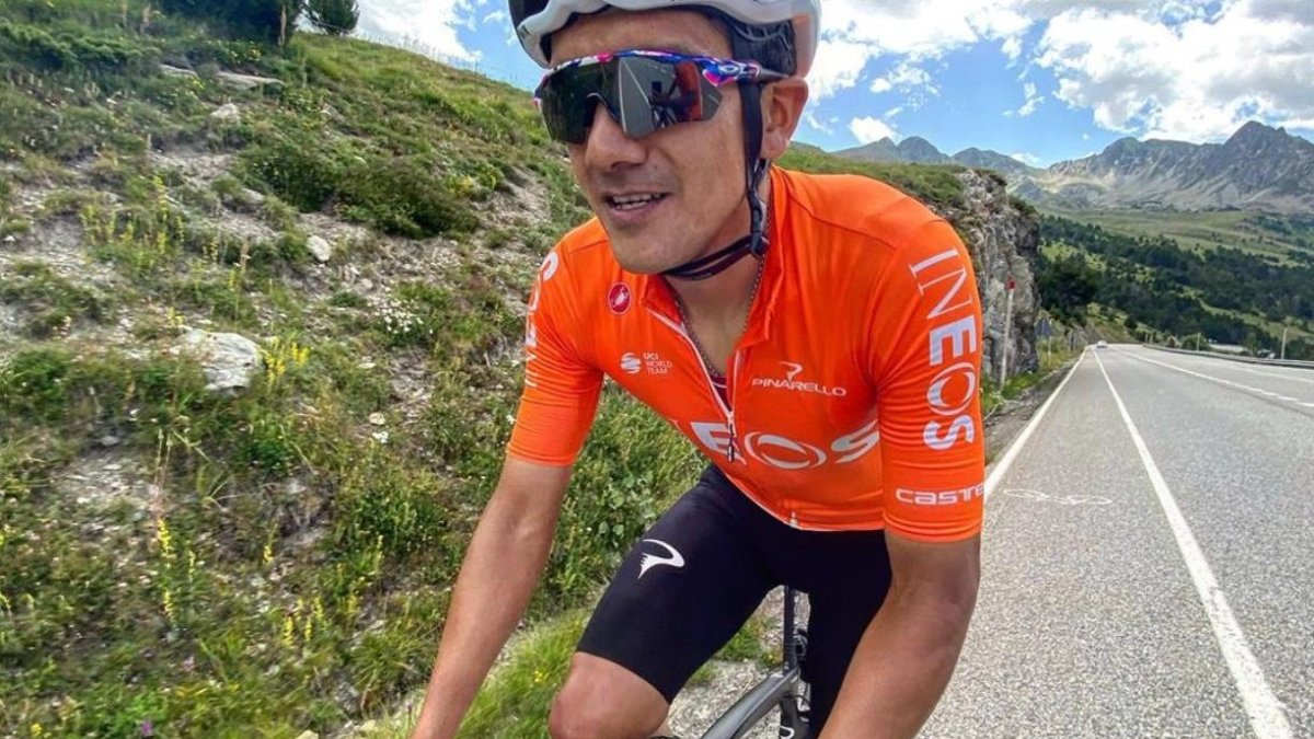 Richard Carapaz durante uno de sus entrenamientos en Europa previo al reinicio de las competencias oficiales.