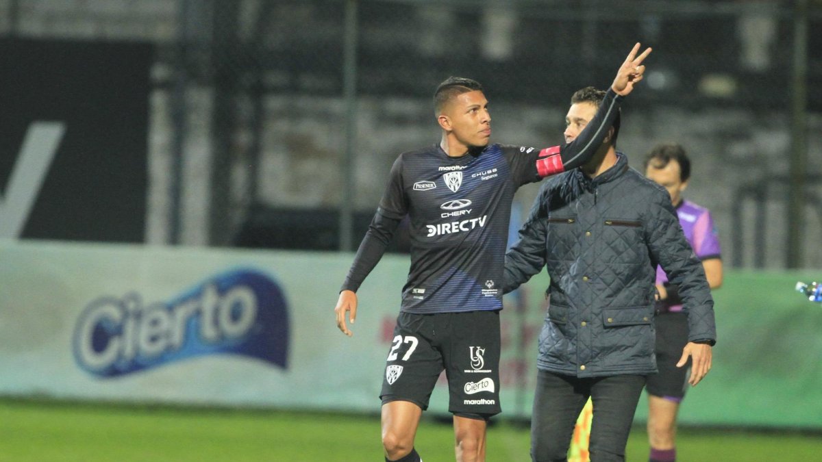 El único gol de partido lo convirtió Fernando León al minuto 76’, en el segundo tiempo, tras un cabezazo certero dentro el área custodiada por el arquero azul, Adrián Bone.
