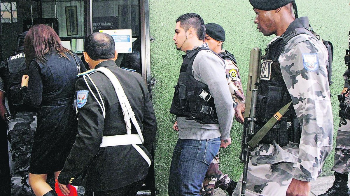 Piña fue uno de tres sentenciados por la muerte de Karina del Pozo, ocurrida en febrero de 2013.