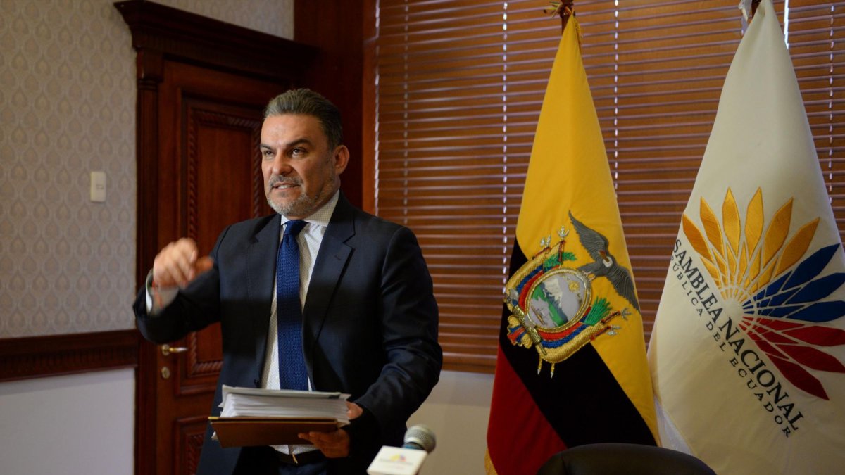 Presidente de la Asamblea Nacional, José Serrano.