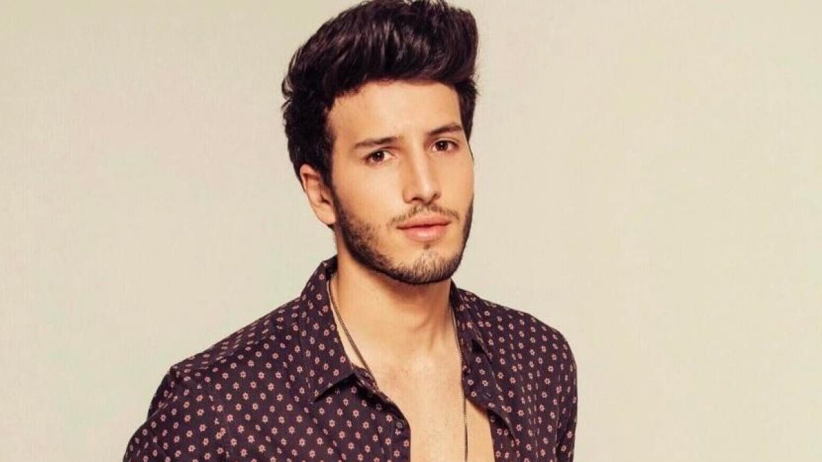 El nombre de Yatra es Sebastián Obando Giraldo.