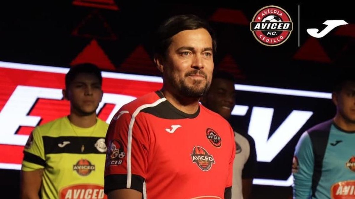 Jaime Iván Kavides fue expulsado en el duelo anterior de Aviced, sin ni siquiera estar en cancha.