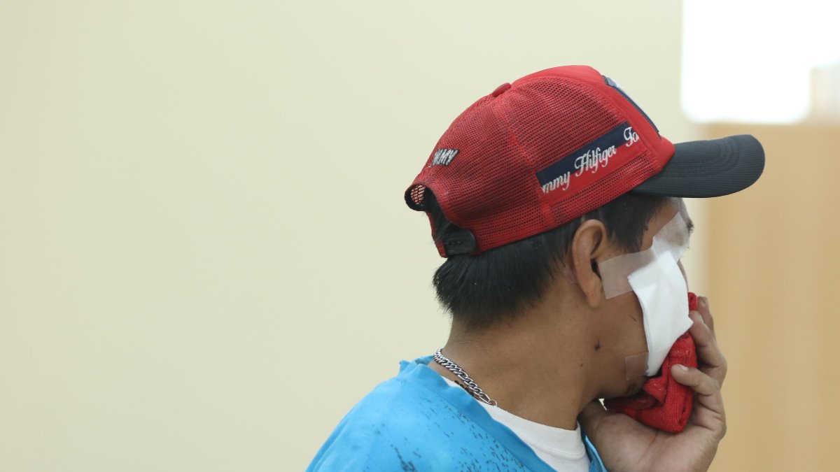 En el momento del ataque, el herido se encontraba en las inmediaciones de su trabajo, en las calles Primero de Mayo y avenida Quito, en el centro de Guayaquil.