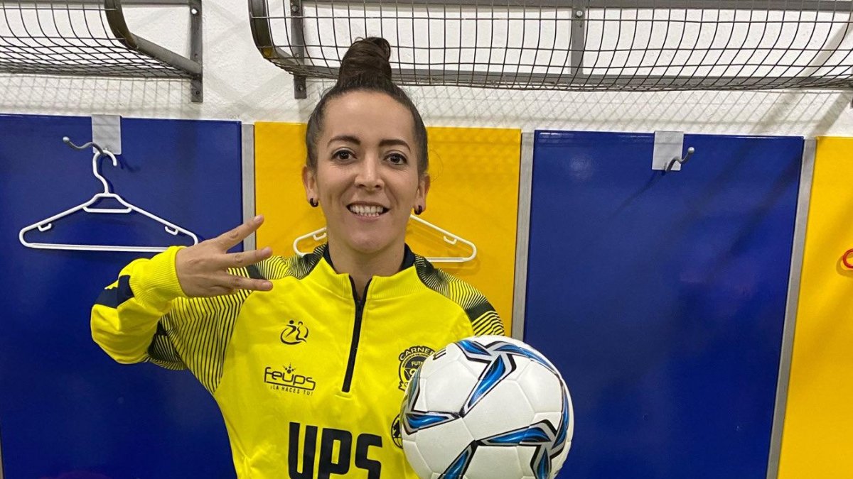 Mayte Vasconez se mandó tres goles con su equipos Carneras UPS