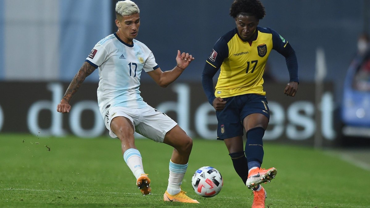 Ángelo Preciado (d) es una de las caras nuevas de la Tricolor.