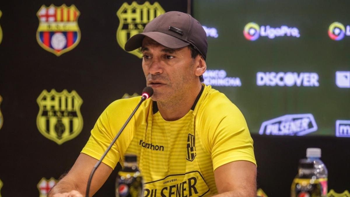 Fabián Bustos, DT del Barcelona vuelve a Manabí para jugar ante Liga de Portoviejo.