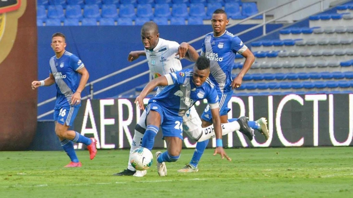 En la fecha 3 Emelec empató (0-0) de local ante Macará.