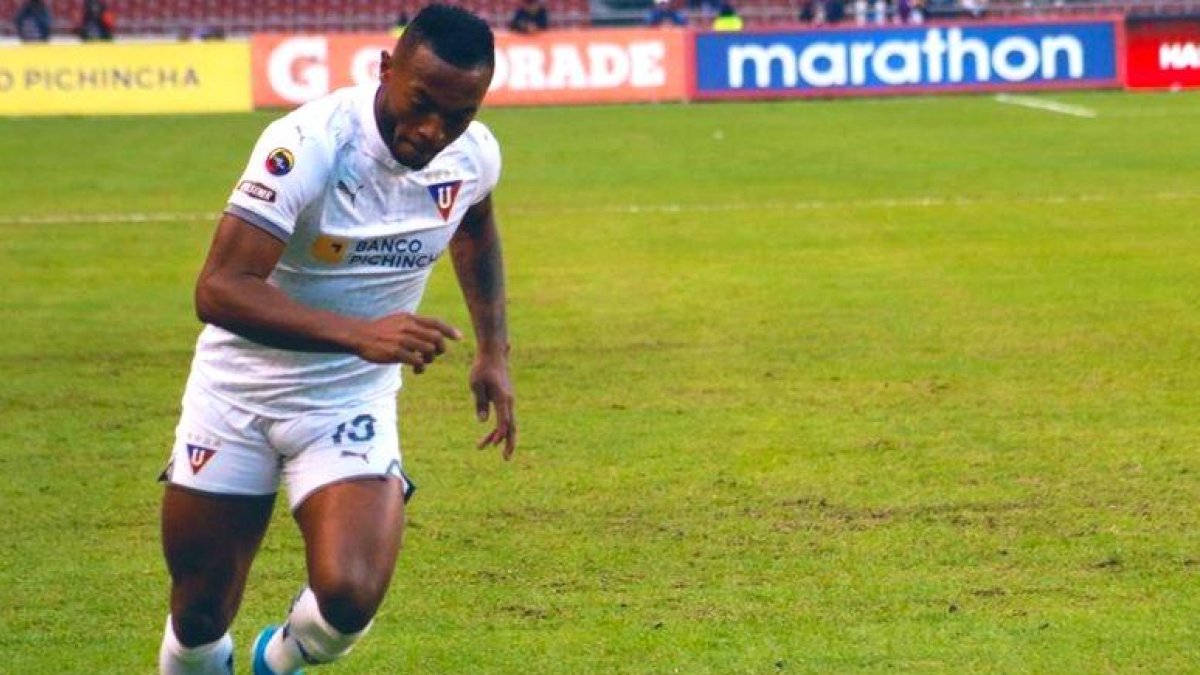 Pedro Pablo Perlaza, se mandó unas frases para la polémica.