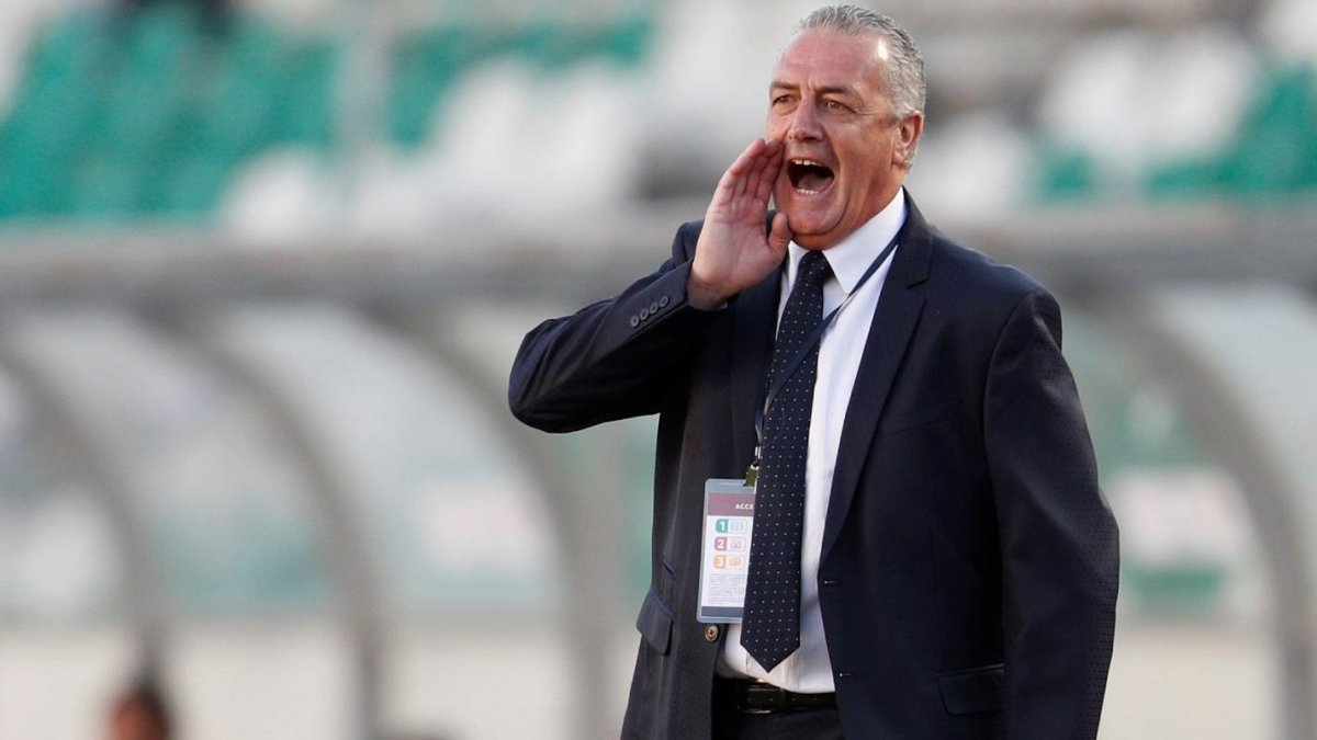 Gustavo Alfaro salió bien librado de La Paz.