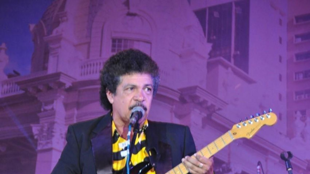 Gustavo Pacheco, quien tiene coronavirus, mejora poco a poco.