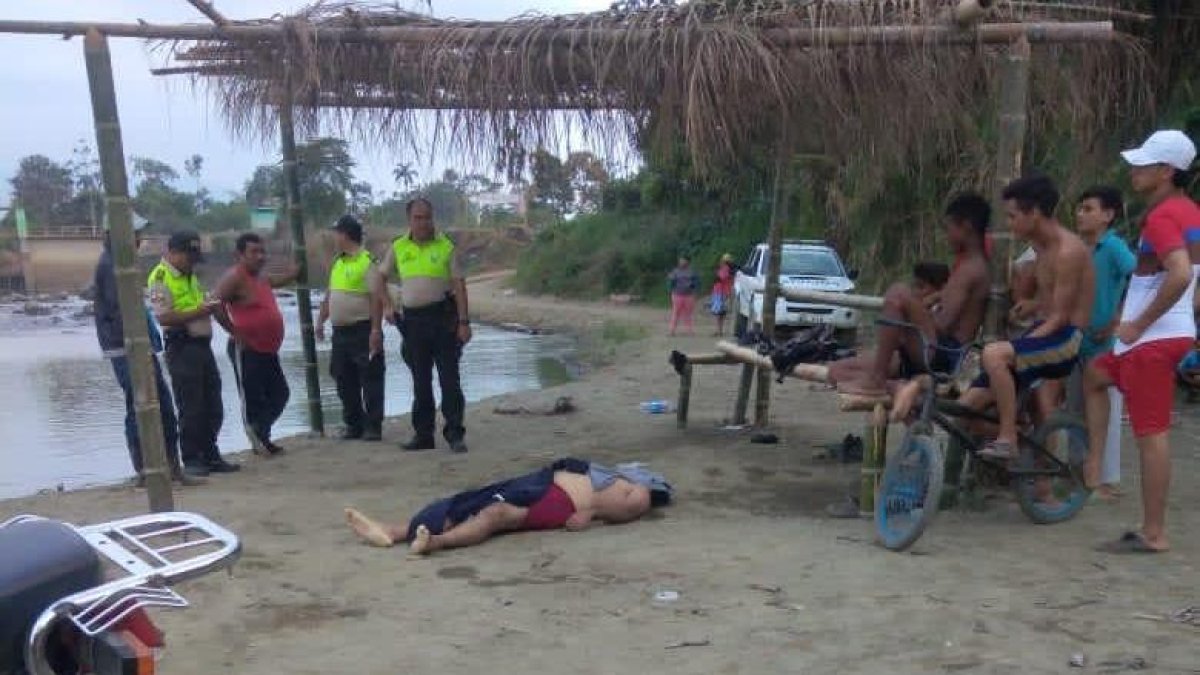 El dueño de la casa que la víctima pintó lo sacó del afluente aunque fue demasiado tarde.