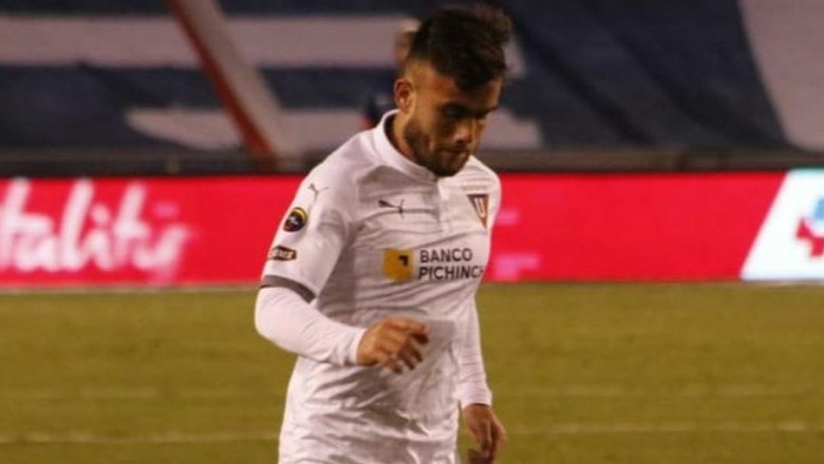 Joseph Espinoza un nuevo volante de contención de los Albos.