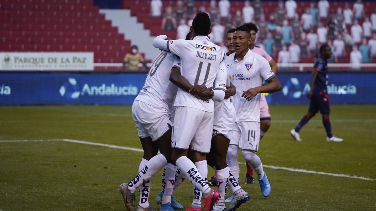 Liga de Quito con problemas de COVID 19, lesiones y jugando dos tornes sigue en la parte de arriba de la LigaPro.