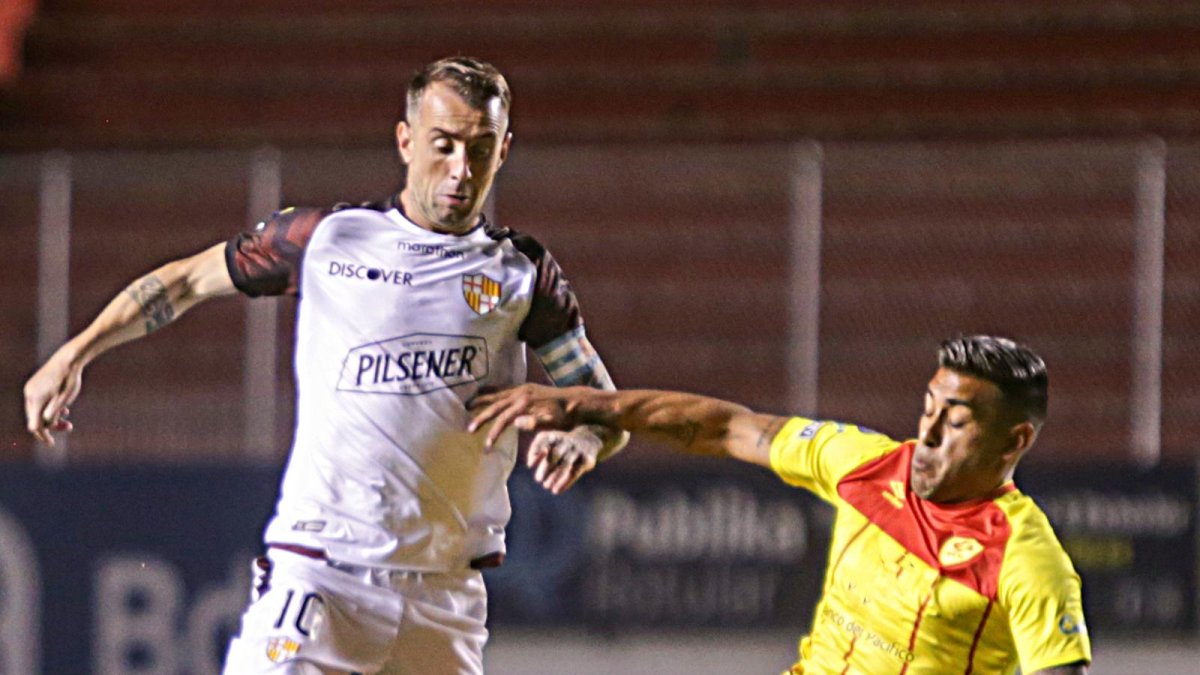 Damián Díaz hizo un golazo en Quito, pero Barcelona no pudo ganar.