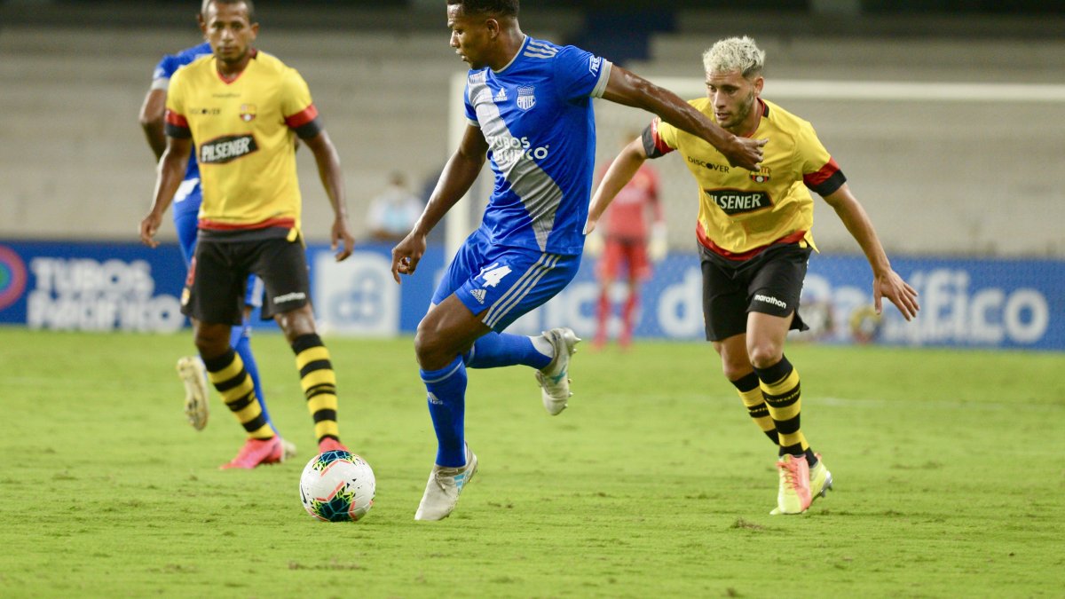 Barcelona y Emelec se mantienen en la cima del torneo con 25 puntos.