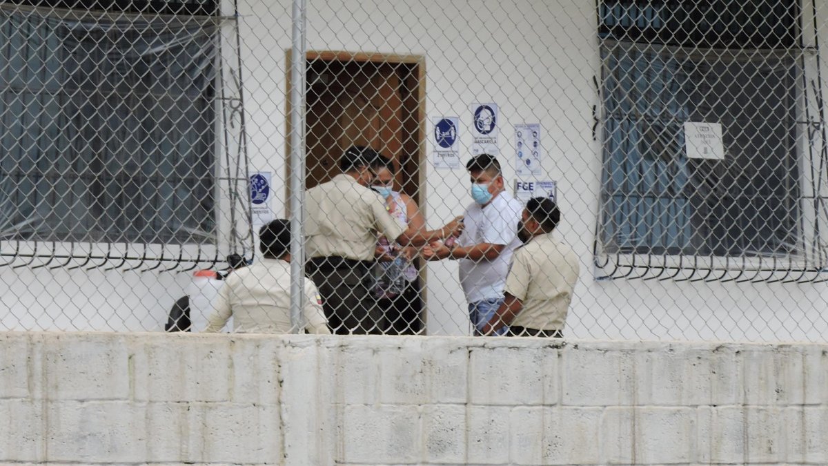 El sujeto pasará tres meses en ‘cana’ mientras se investigan los hechos.