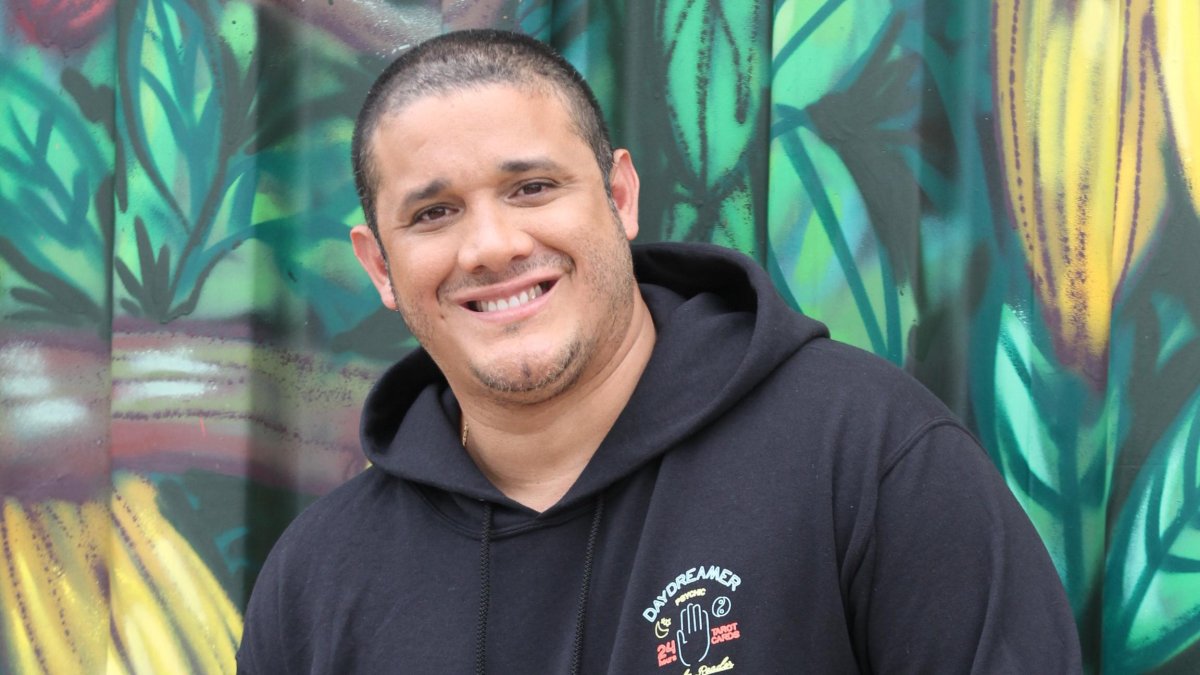 Carlos José Matamoros explica que la Santería es una religión milenaria con distinta manera de adorar a Dios.