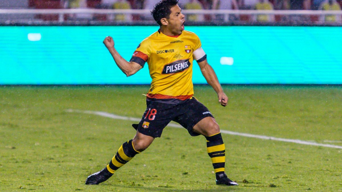 Matías Oyola jugará una temporada más en Barcelona. Su contrato finalizará en diciembre de 2021.