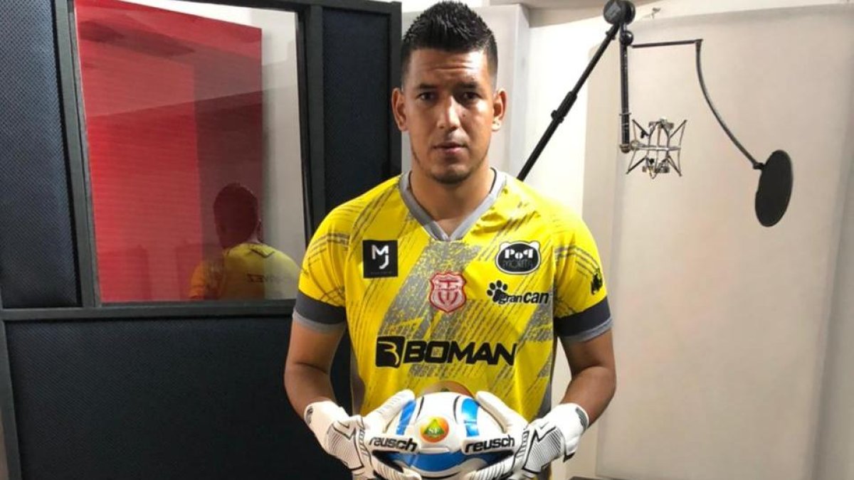 Walter Chávez, golero de Técnico Universitario.