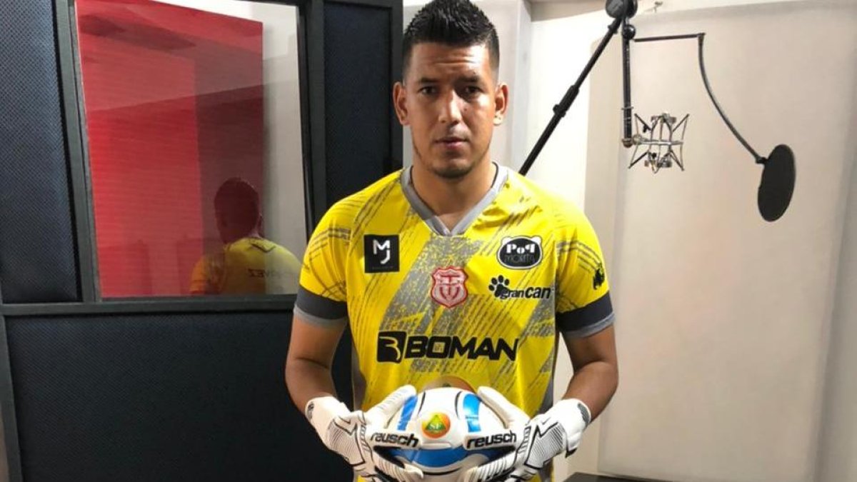 Walter Chávez, golero de Técnico Universitario.