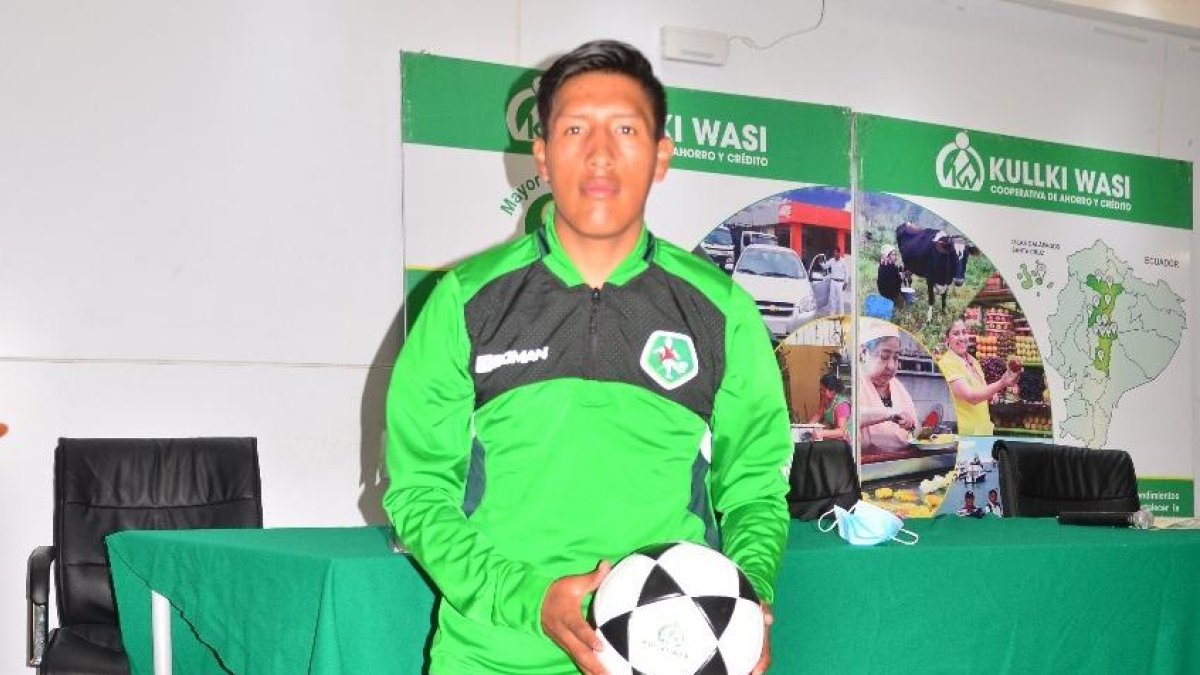 Jonathan Capuz hizo su presentación oficial ante 9 de Octubre.