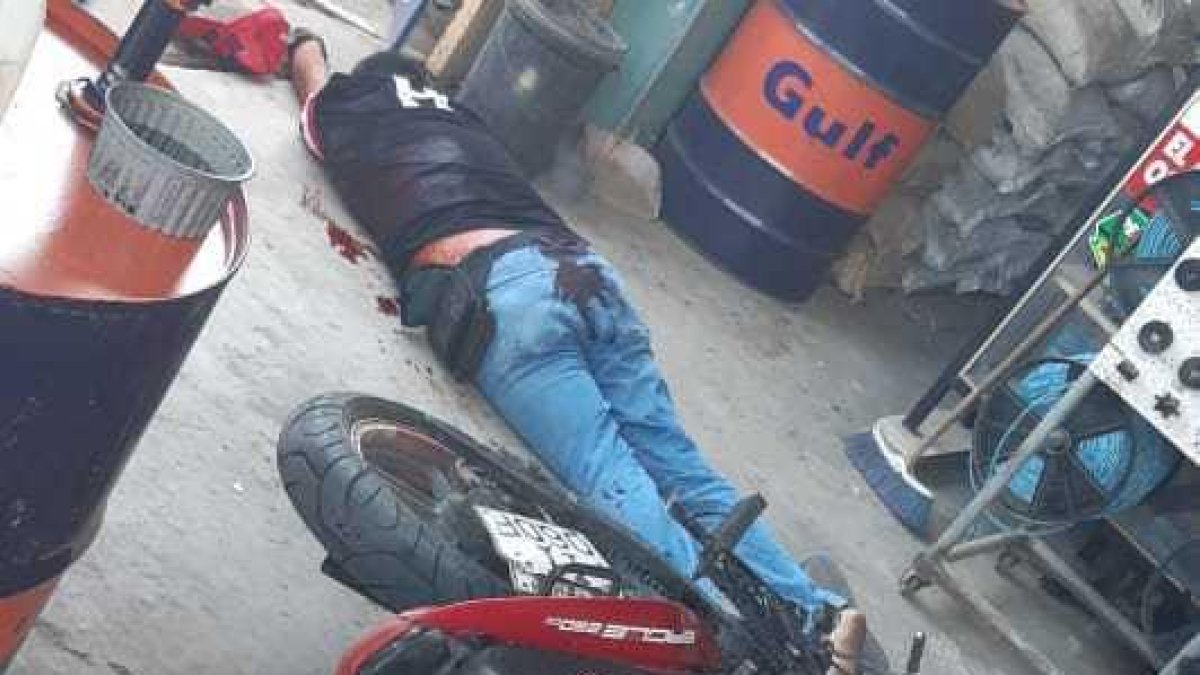 El hombre murió dentro de una lubricadora de carros.